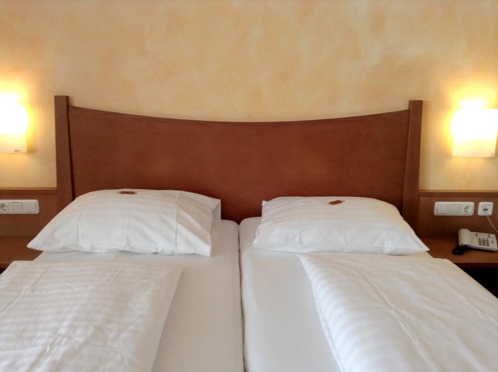 1A Landhotel Schicklberg Kremsmünster Pokoj fotografie